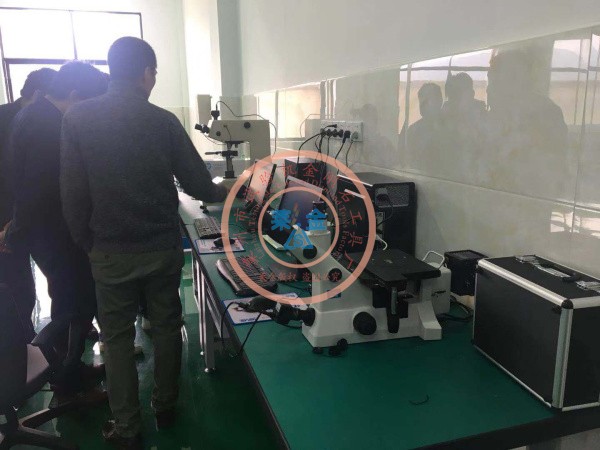110.功能強大的MRG-680型金相顯微鏡調試安裝培訓完畢